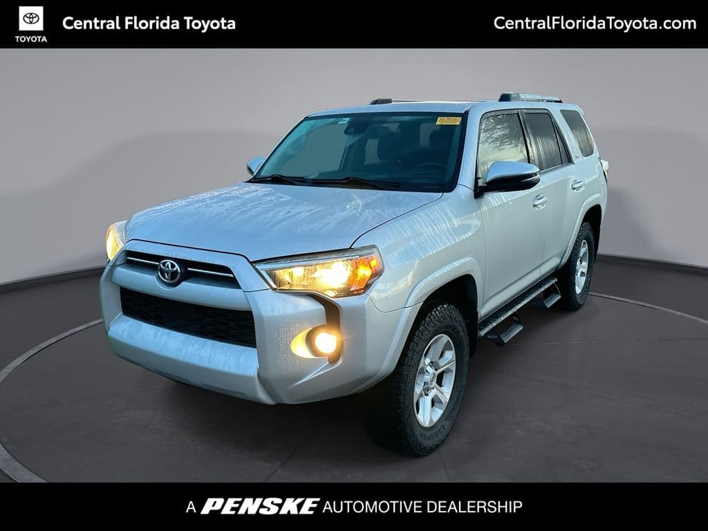 2020 Toyota 4Runner SR5 Premium — photo 1 of 35