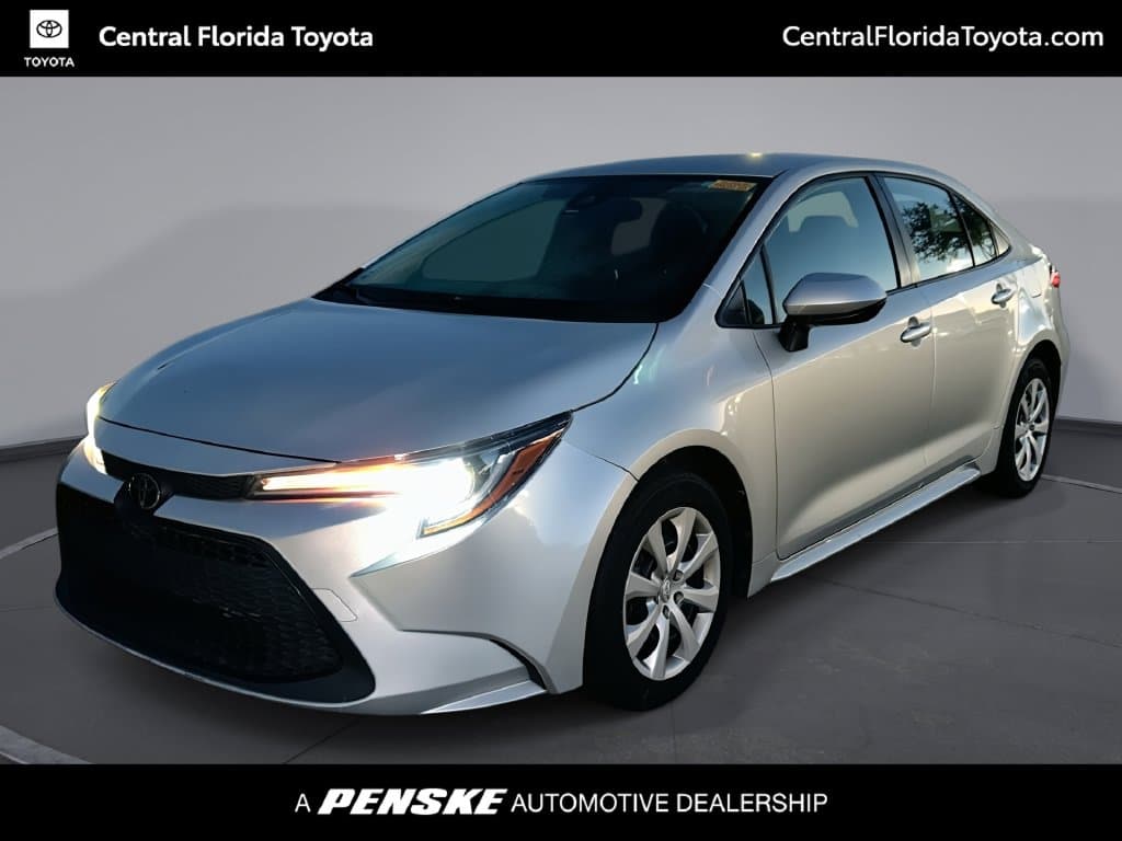 2021 Toyota Corolla LE — photo 1 of 31