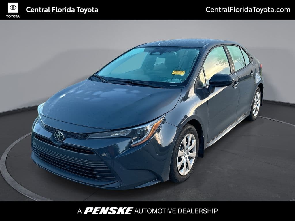 2026 Toyota Corolla LE — photo 1 of 32