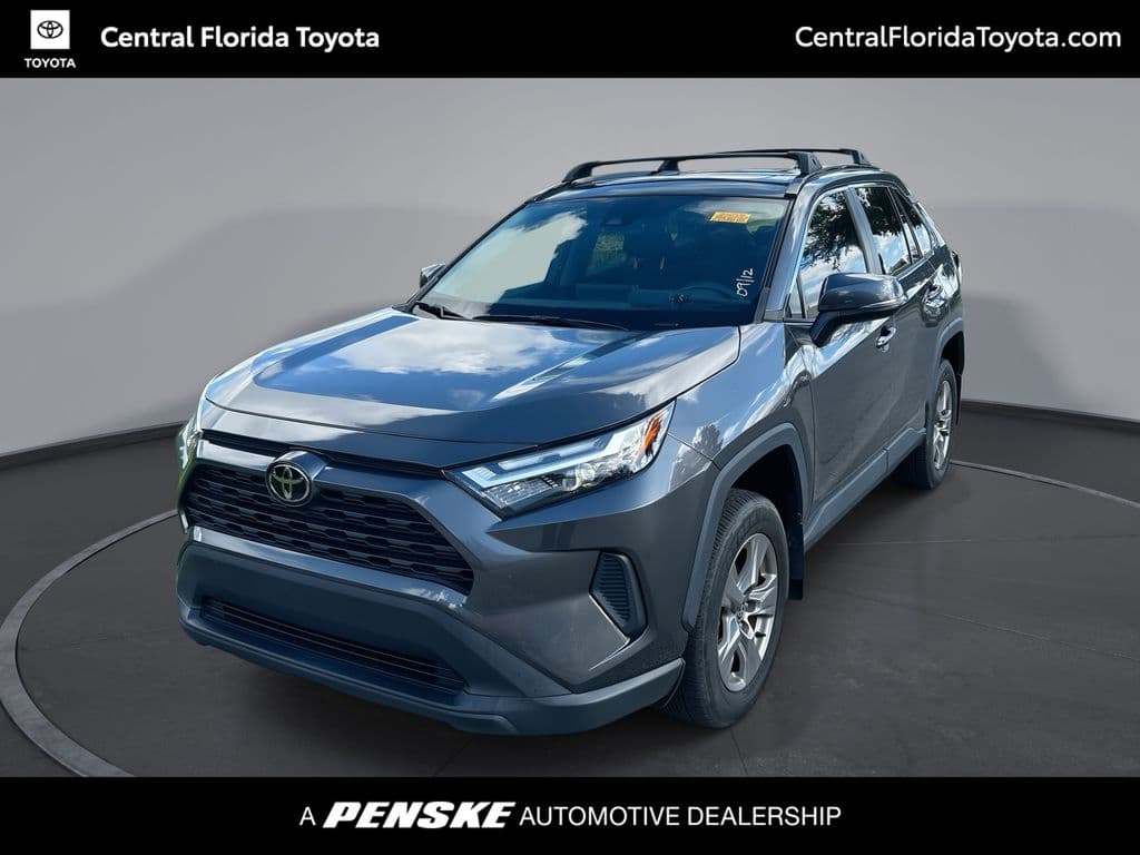 2024 Toyota RAV4 XLE — photo 1 of 35