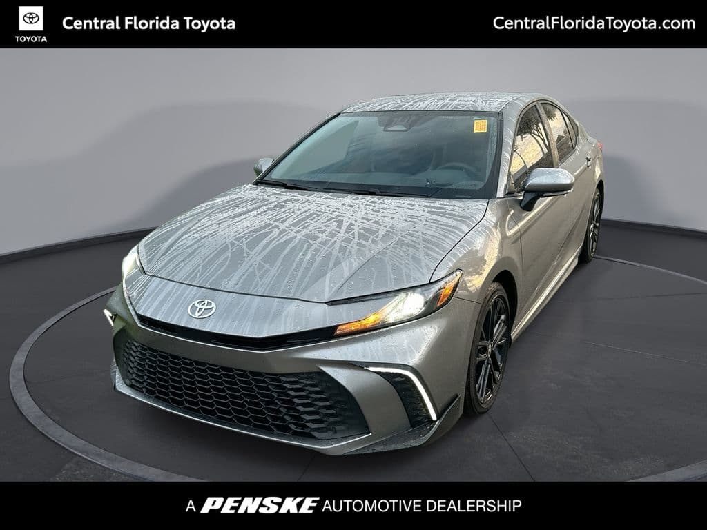 2026 Toyota Camry SE — photo 1 of 34