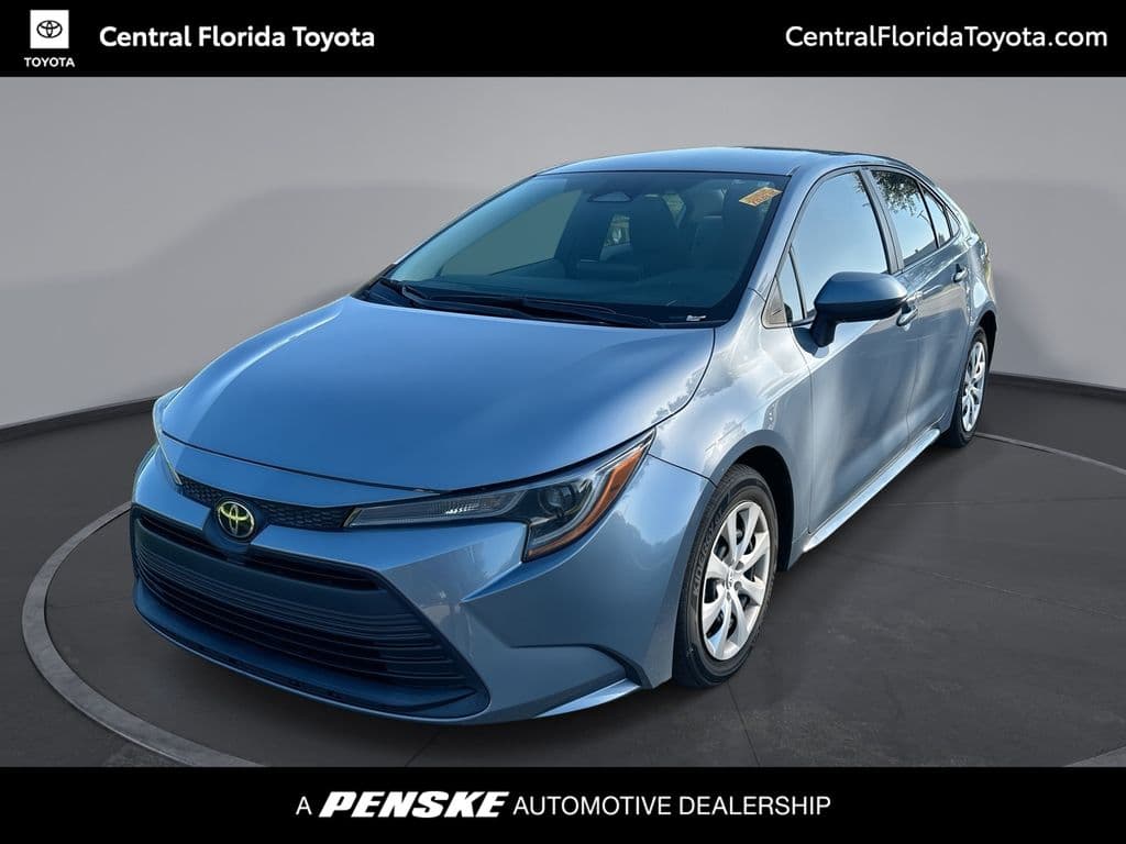 2024 Toyota Corolla LE — photo 1 of 30