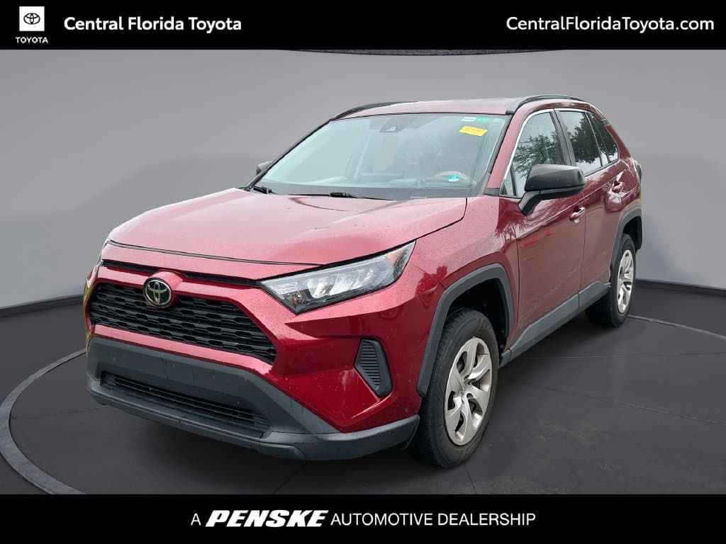 2021 Toyota RAV4 LE — photo 1 of 31