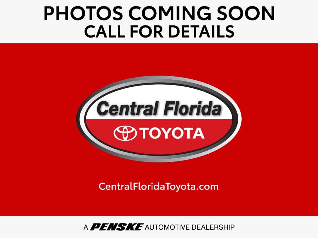 2026 Toyota Camry SE — photo 1 of 34