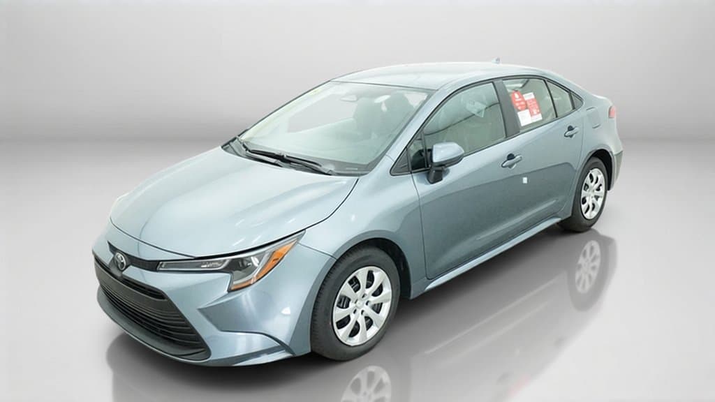 2027 Toyota Corolla LE — photo 1 of 34