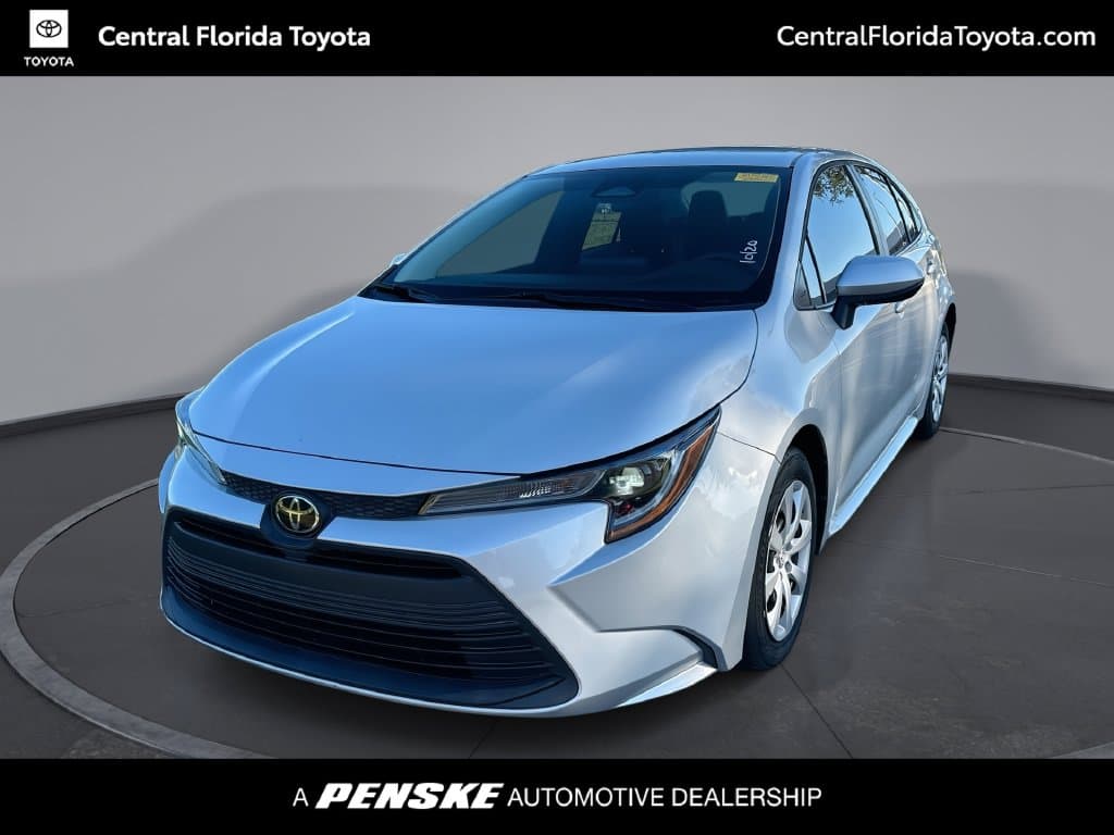 2023 Toyota Corolla LE — photo 1 of 29