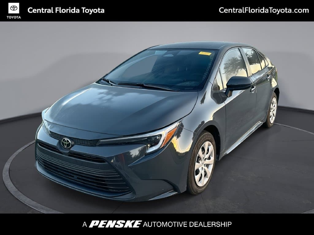 2026 Toyota Corolla Hybrid LE — photo 1 of 32