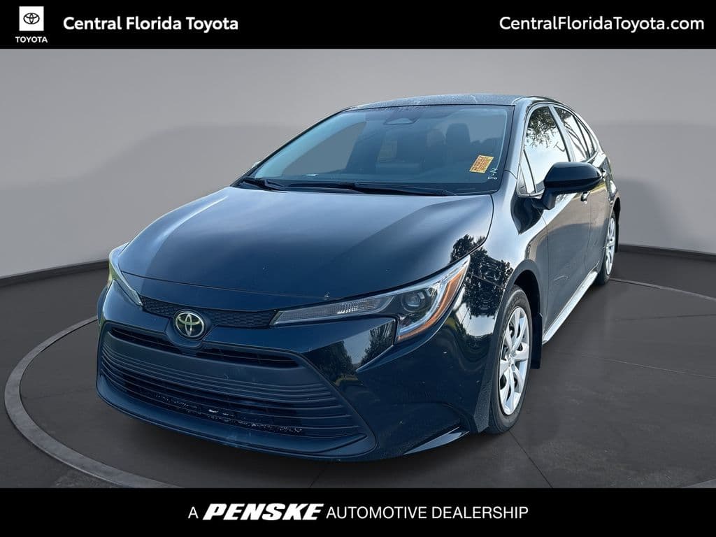 2024 Toyota Corolla LE — photo 1 of 29