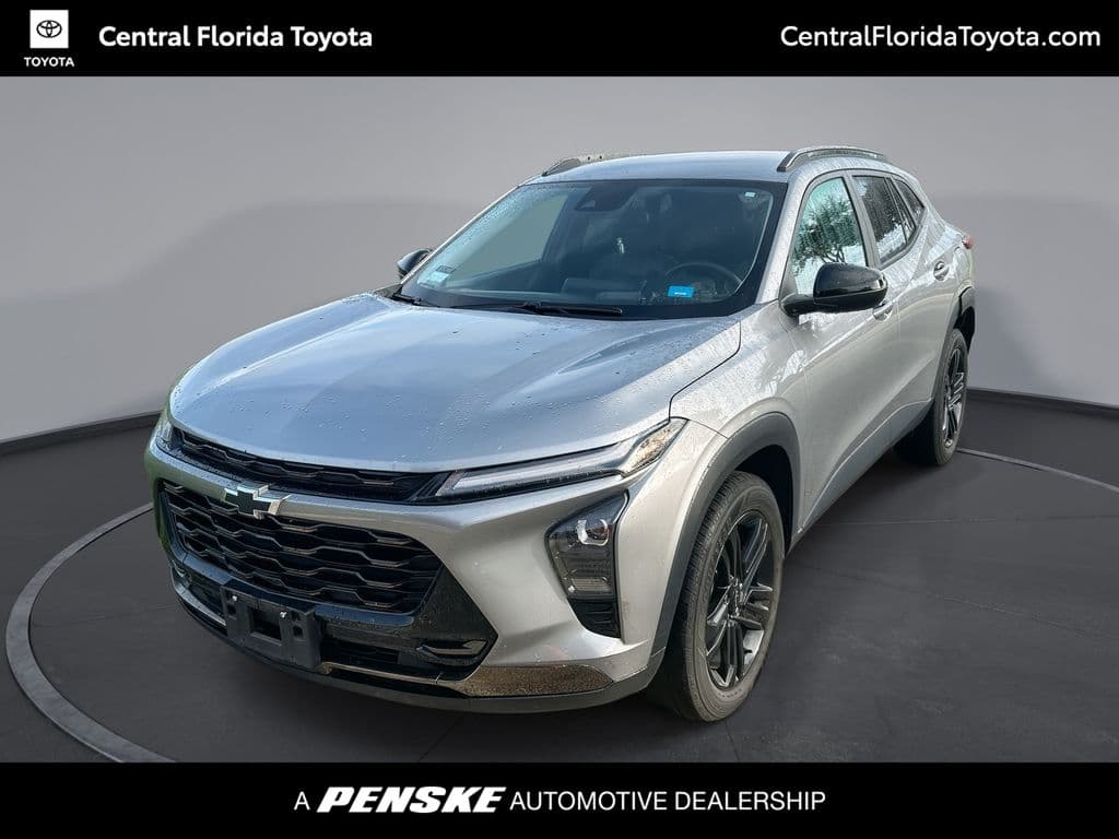 2024 Chevrolet Trax ACTIV — photo 1 of 33