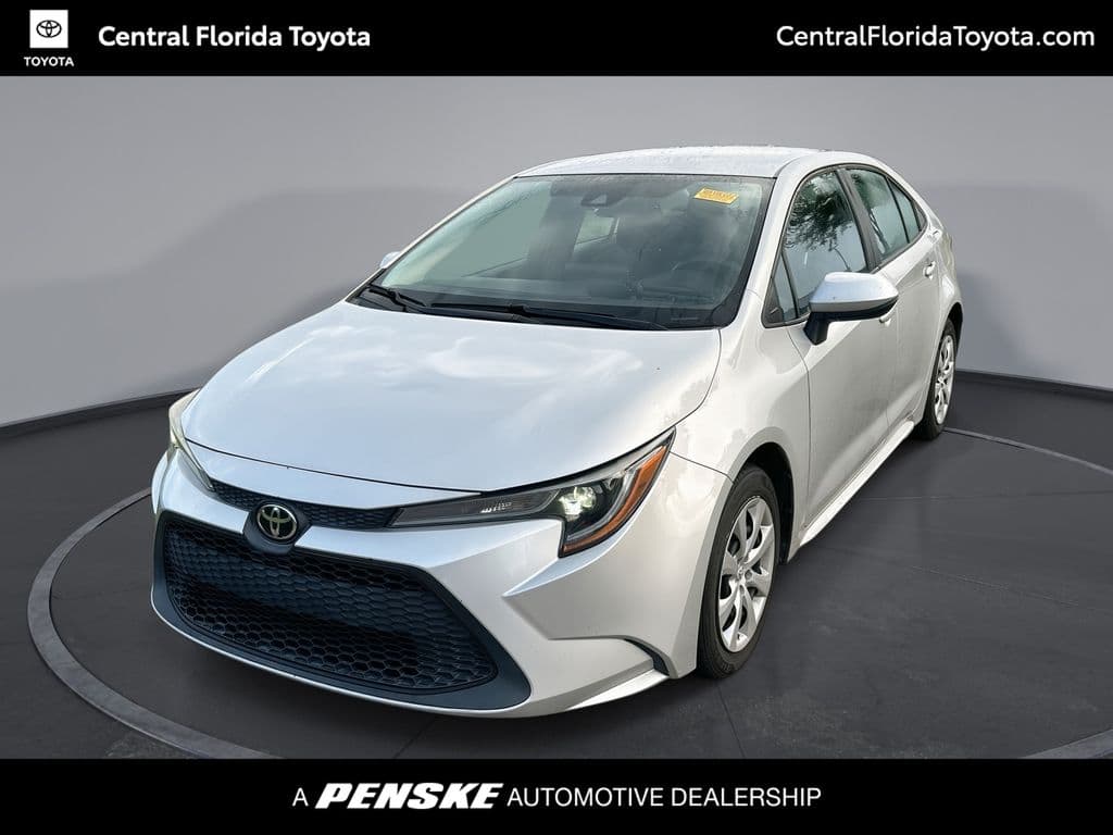 2022 Toyota Corolla LE — photo 1 of 31
