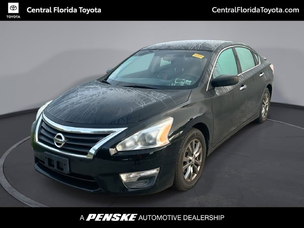 2015 Nissan Altima 2.5 S — photo 1 of 33