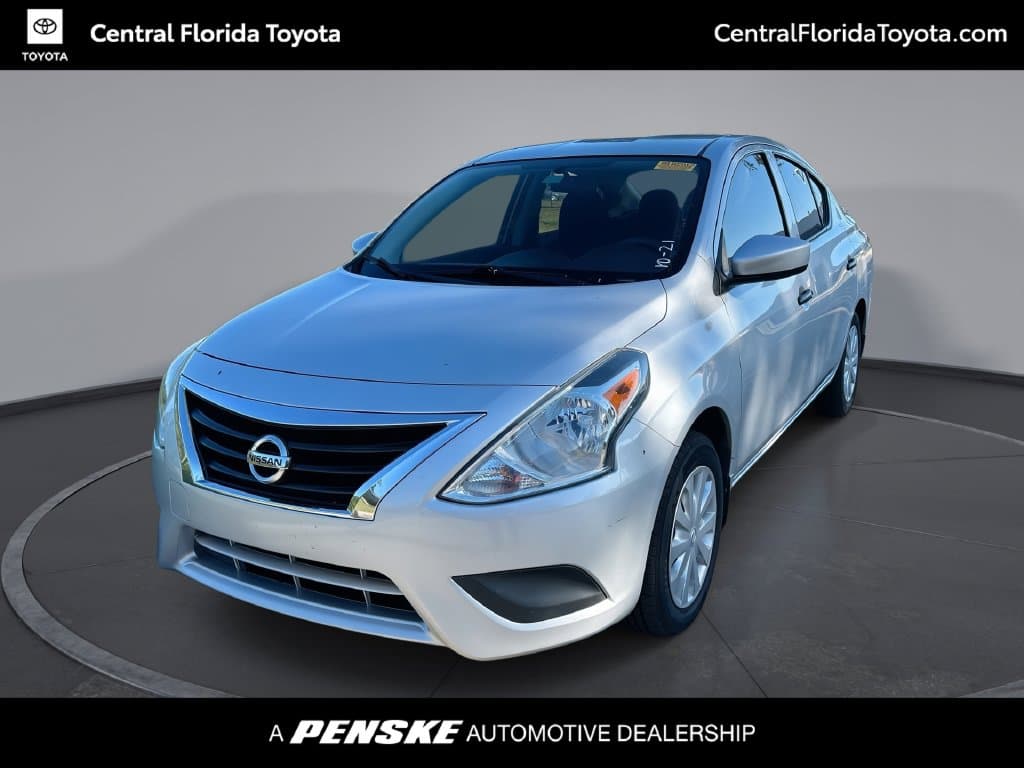 2016 Nissan Versa S Plus — photo 1 of 27