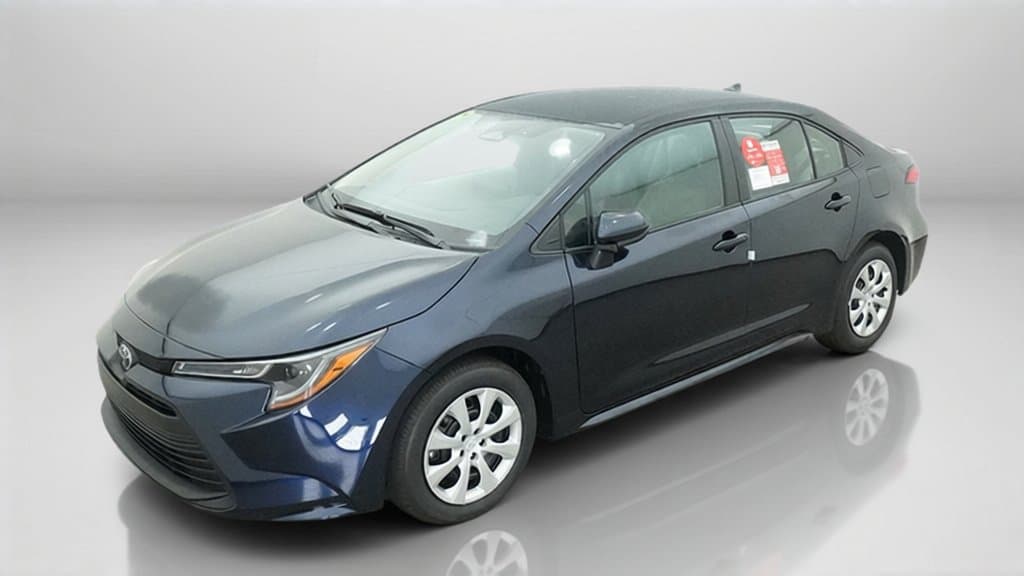 2027 Toyota Corolla LE — photo 1 of 34