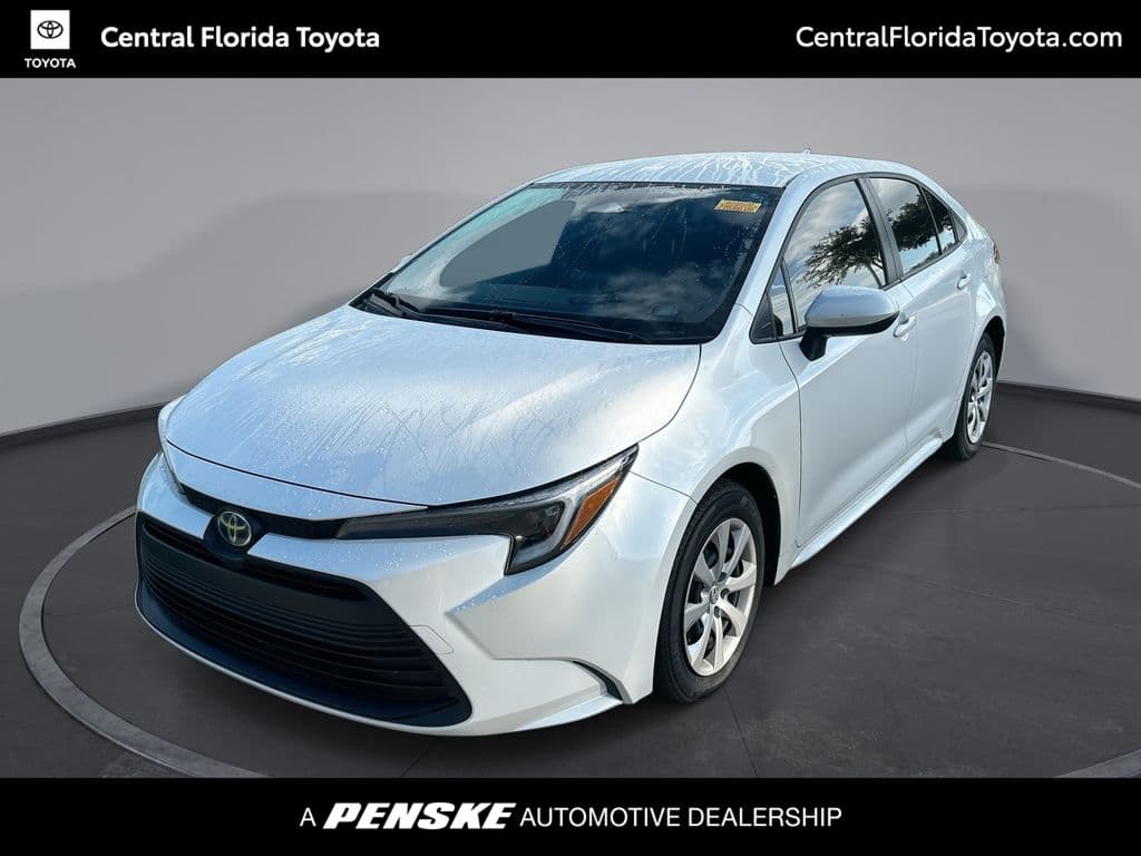 2025 Toyota Corolla Hybrid LE — photo 1 of 32
