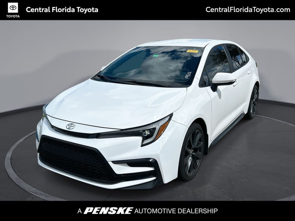 2024 Toyota Corolla SE — photo 1 of 33