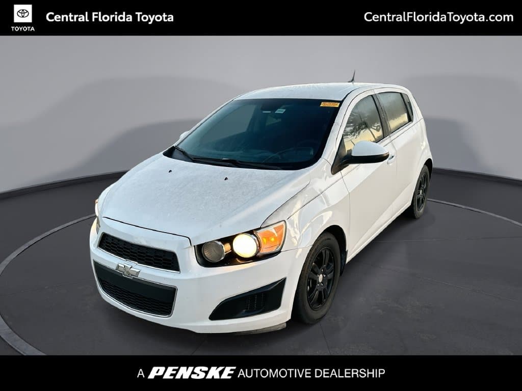 2012 Chevrolet Sonic 2LT — photo 1 of 28
