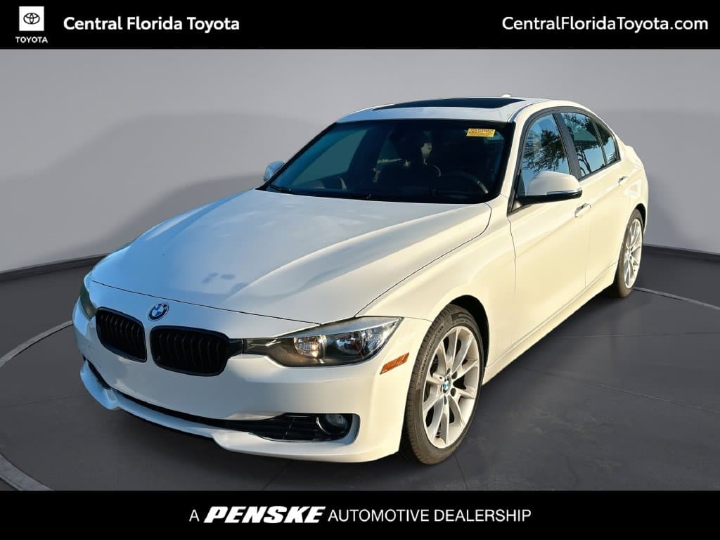 2014 BMW 3 Series 320i — photo 1 of 33