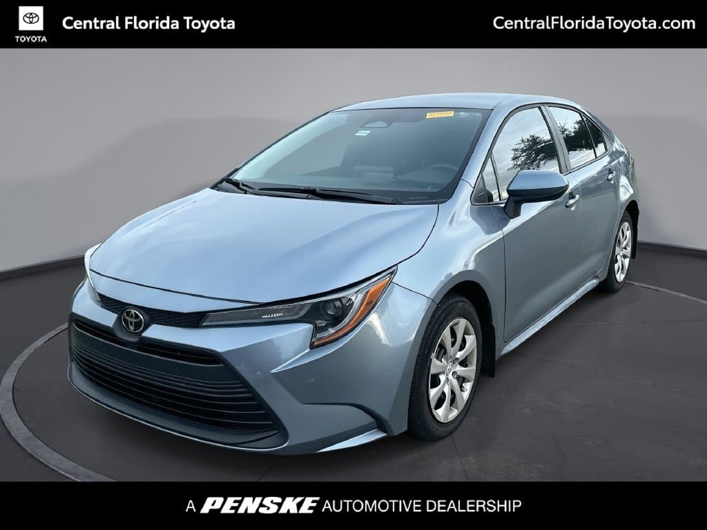 2026 Toyota Corolla LE — photo 1 of 32