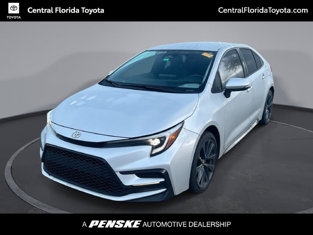 2024 Toyota Corolla SE — photo 1 of 33