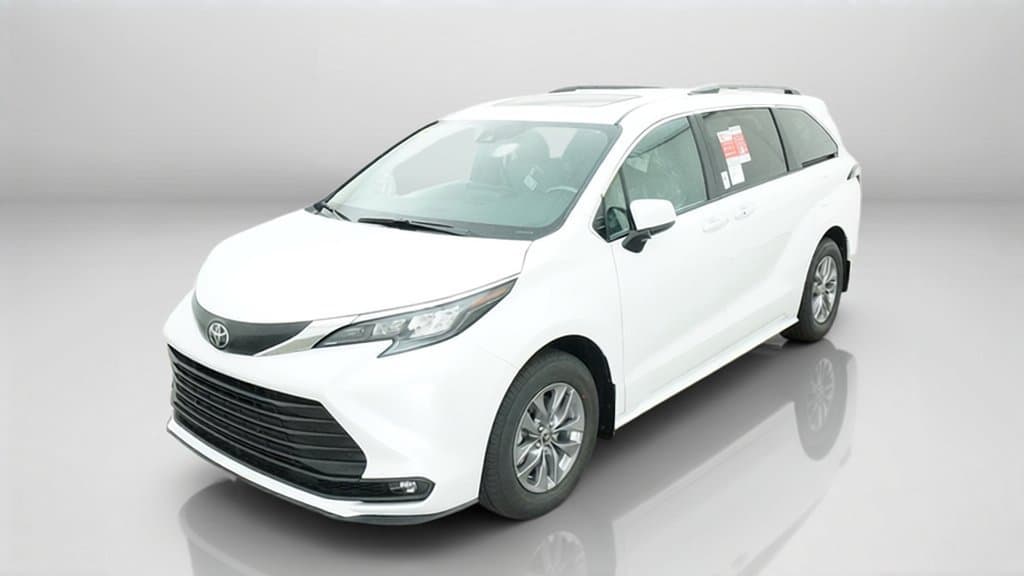 2026 Toyota Sienna XLE — photo 1 of 34