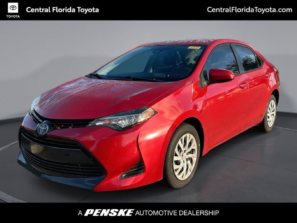 2019 Toyota Corolla LE — photo 1 of 31