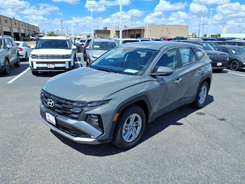 2026 Hyundai Tucson SE — photo 1 of 15