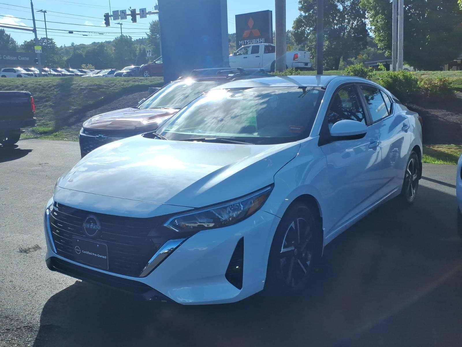 2025 Nissan Sentra SV — photo 1 of 9