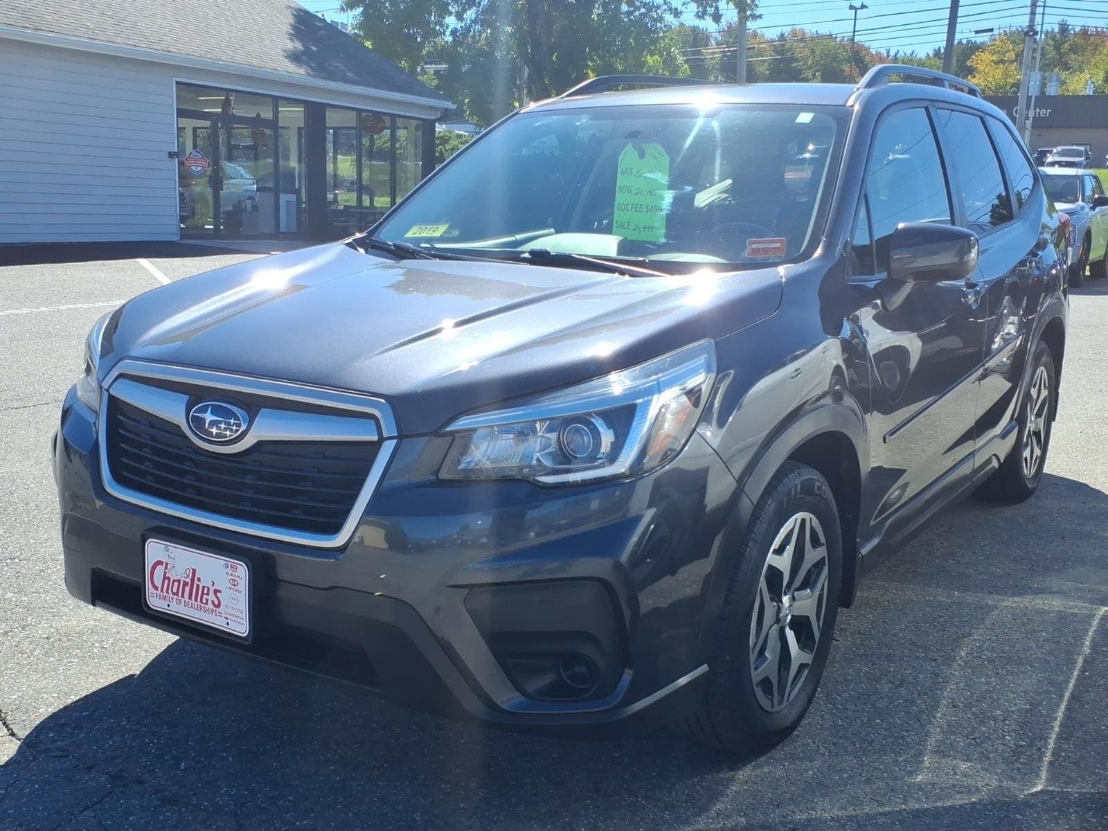 2019 Subaru Forester Premium — photo 1 of 9
