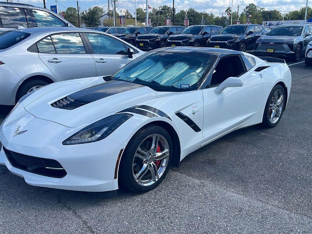 2016 Chevrolet Corvette 2LT — photo 1 of 5