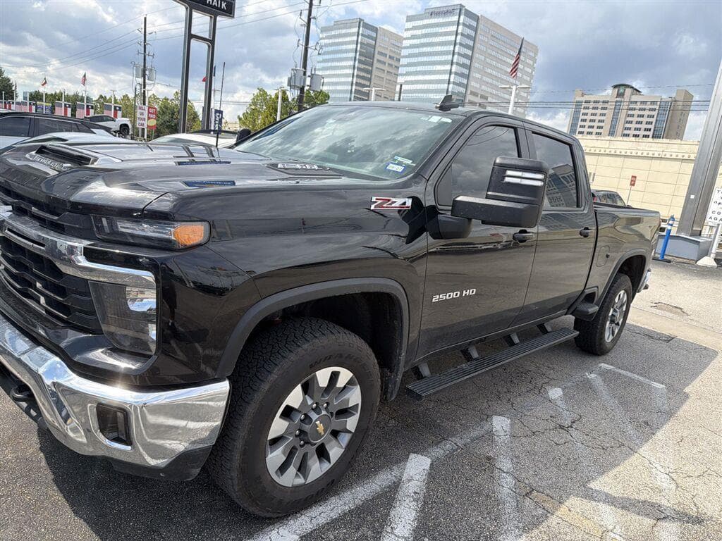 2026 Chevrolet Silverado 2500HD LT — photo 1 of 5