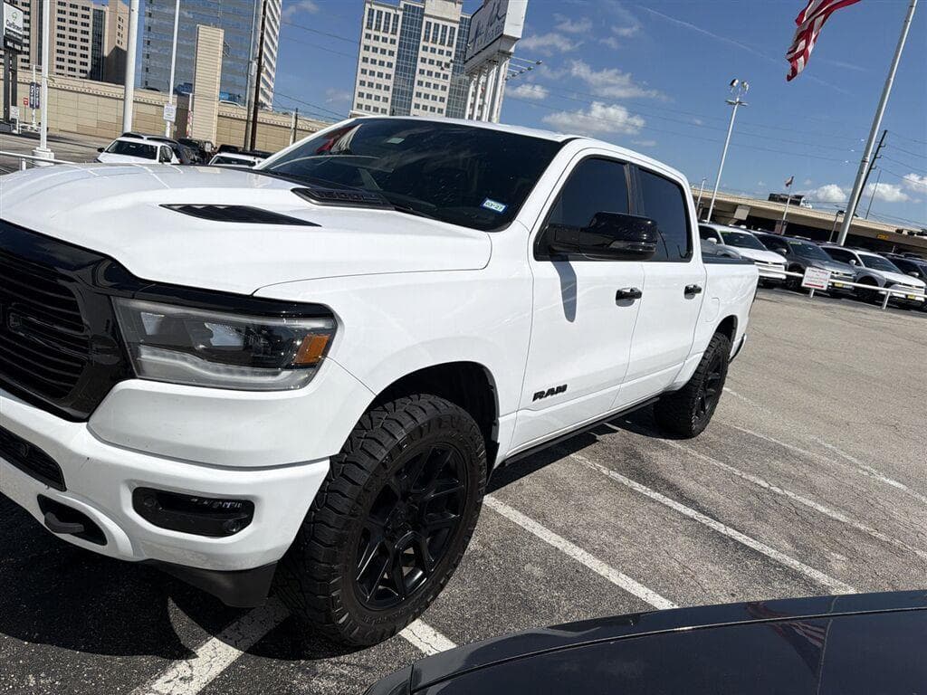 2024 RAM 1500 Laramie — photo 1 of 5