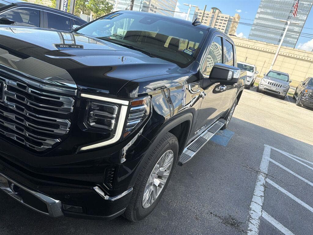 2025 GMC Sierra 1500 Denali — photo 1 of 5