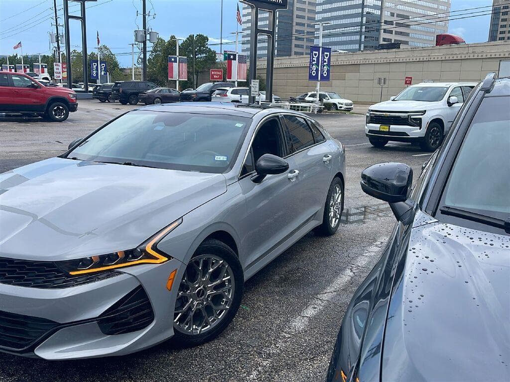 2023 Kia K5 GT-Line — photo 1 of 6