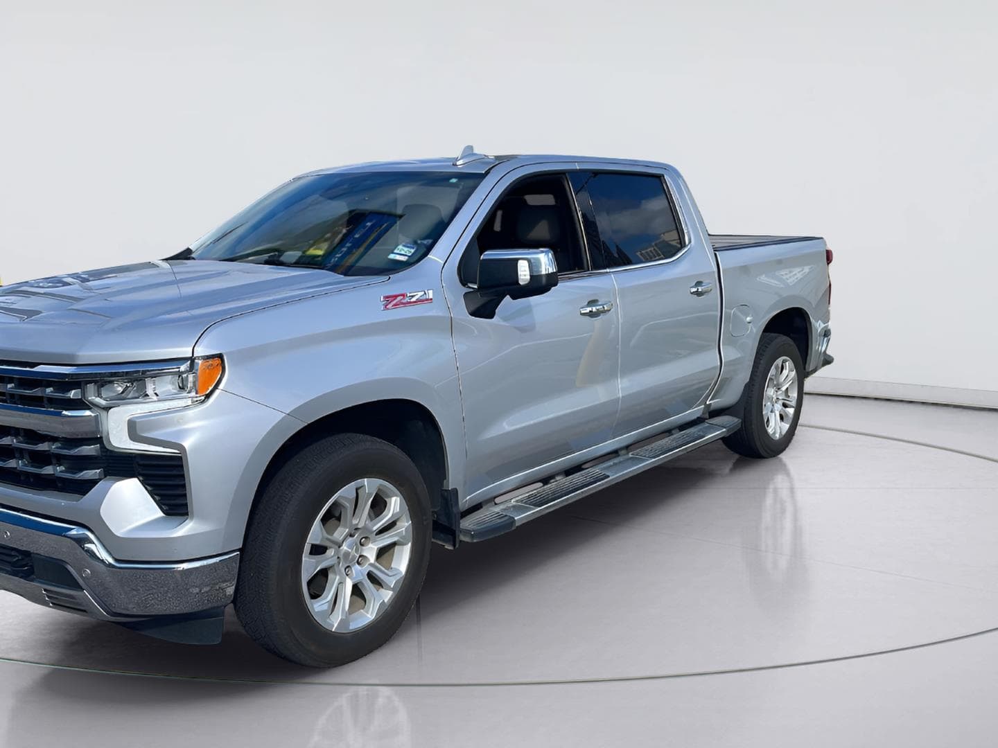 2022 Chevrolet Silverado 1500 LTZ — photo 1 of 5