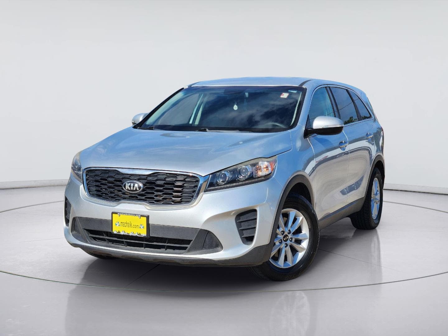 2020 Kia Sorento LX V6 — photo 1 of 33