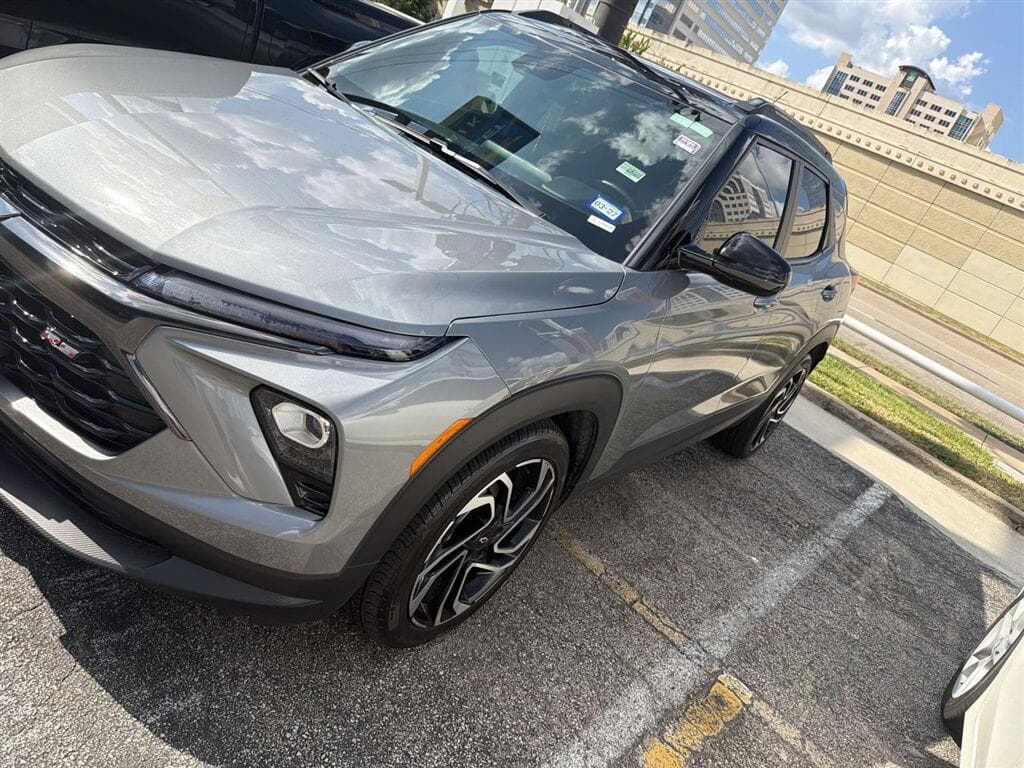 2025 Chevrolet Trailblazer RS — photo 1 of 5