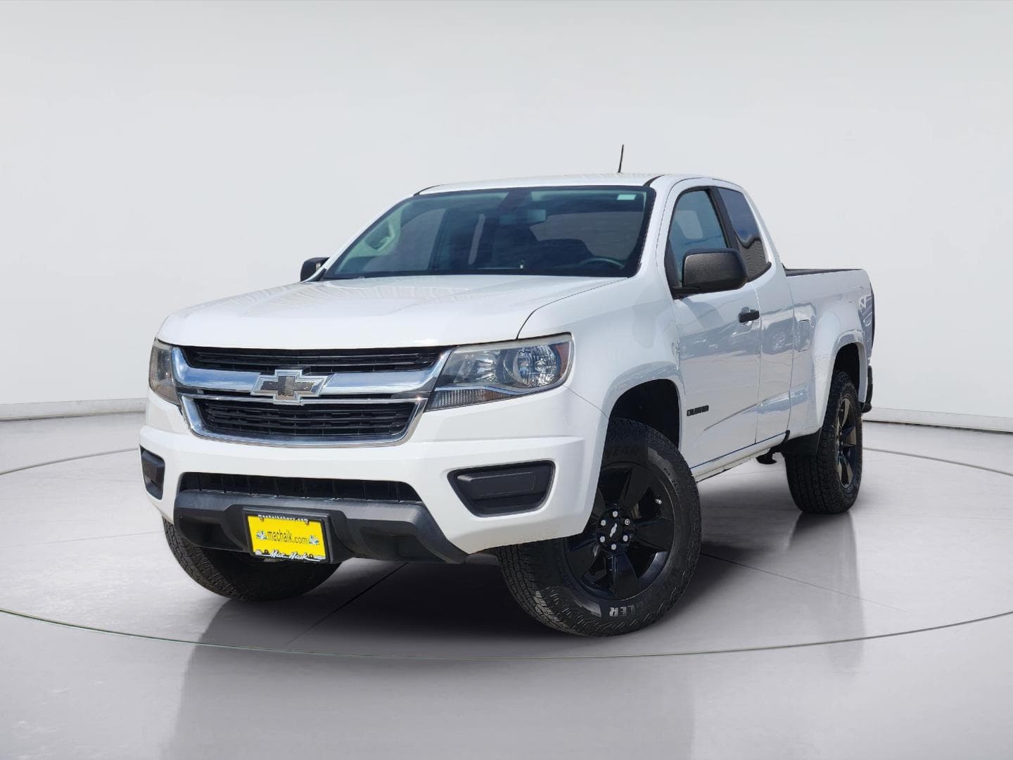 2016 Chevrolet Colorado 2WD WT — photo 1 of 31
