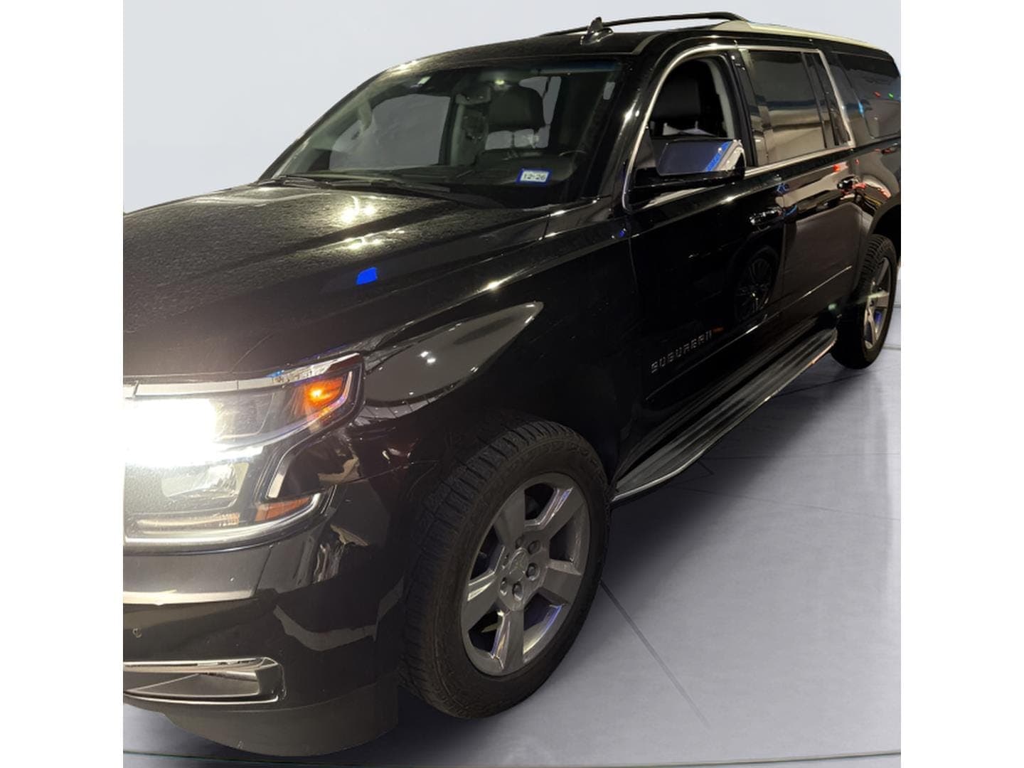 2019 Chevrolet Suburban Premier — photo 1 of 5