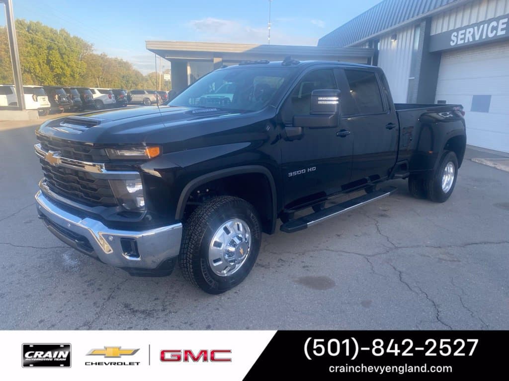 2026 Chevrolet Silverado 3500HD LT — photo 1 of 36