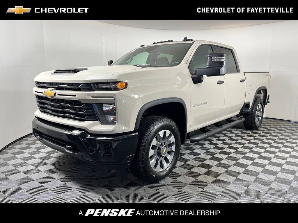 2026 Chevrolet Silverado 2500HD Custom — photo 1 of 44