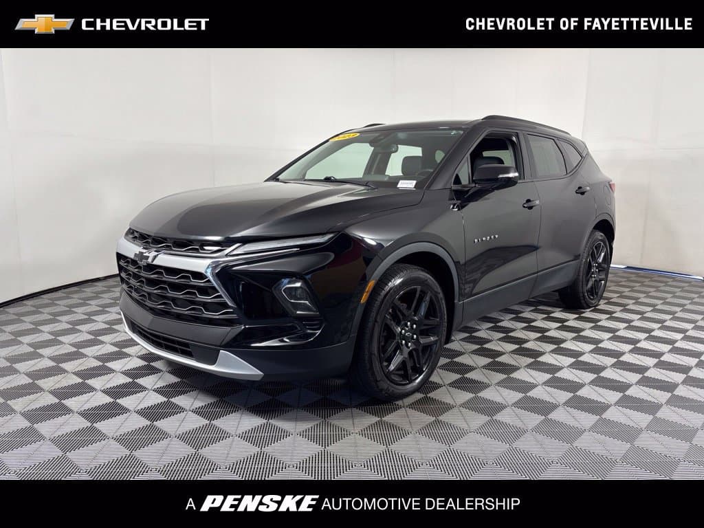 2023 Chevrolet Blazer LT — photo 1 of 31