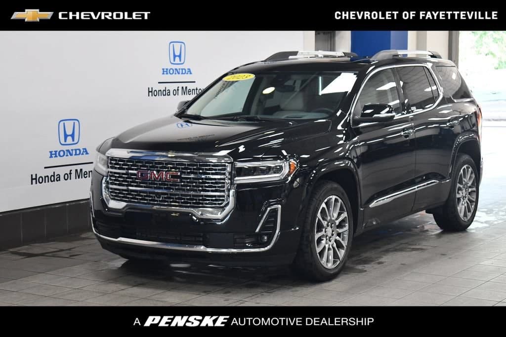 2023 GMC Acadia Denali — photo 1 of 30
