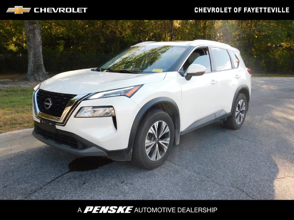 2022 Nissan Rogue SV — photo 1 of 11