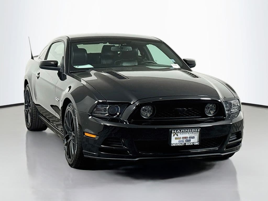 2014 Ford Mustang Base — photo 1 of 32