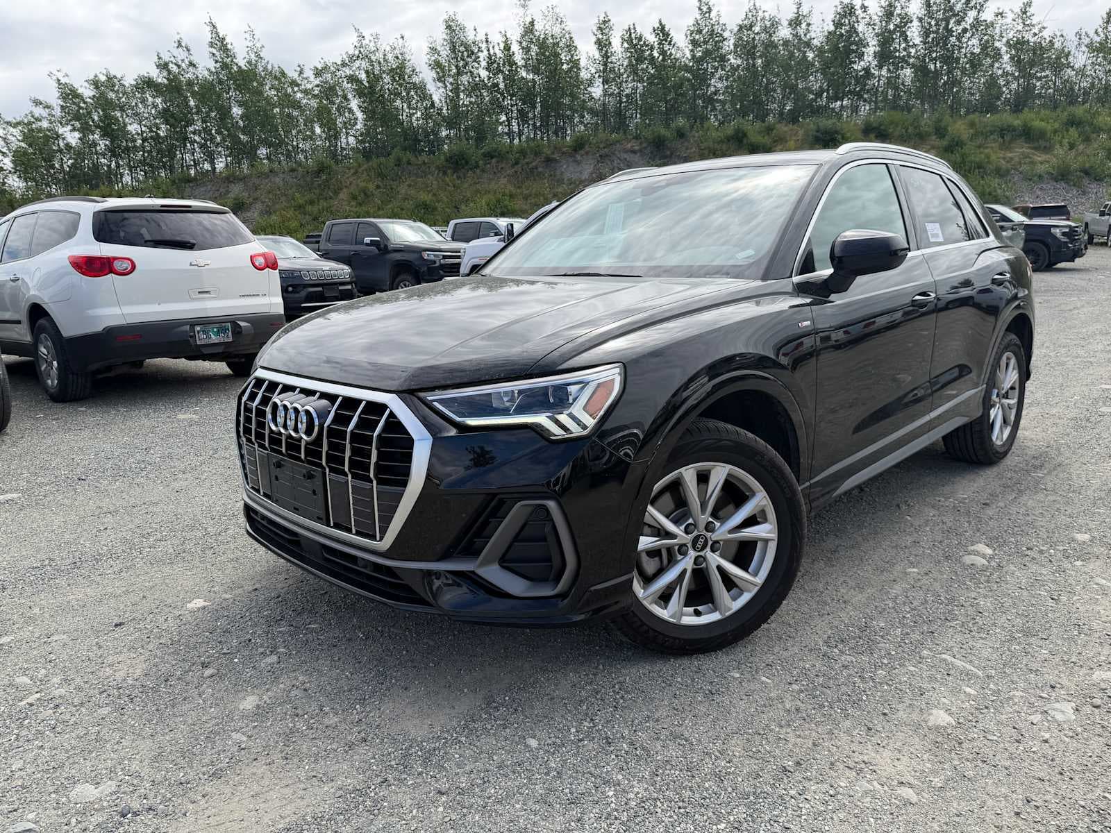 2025 Audi Q3 S Line Premium — photo 1 of 33