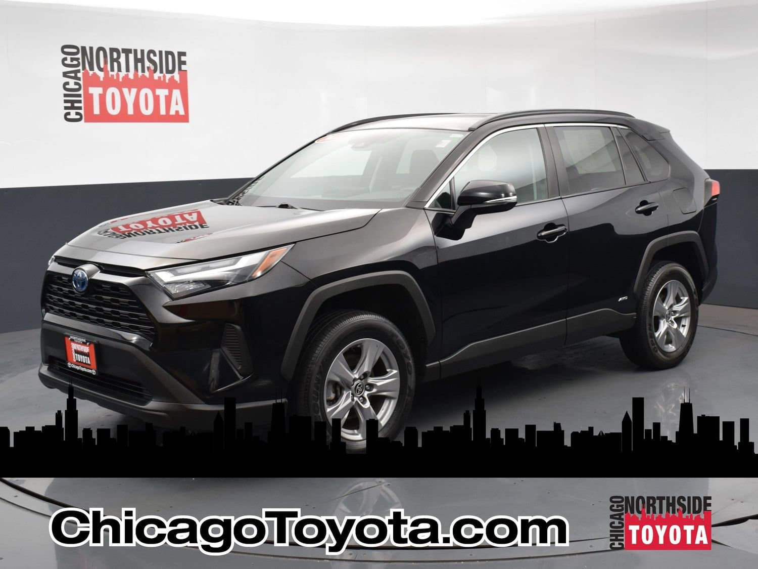 2022 Toyota RAV4 Base — photo 1 of 33