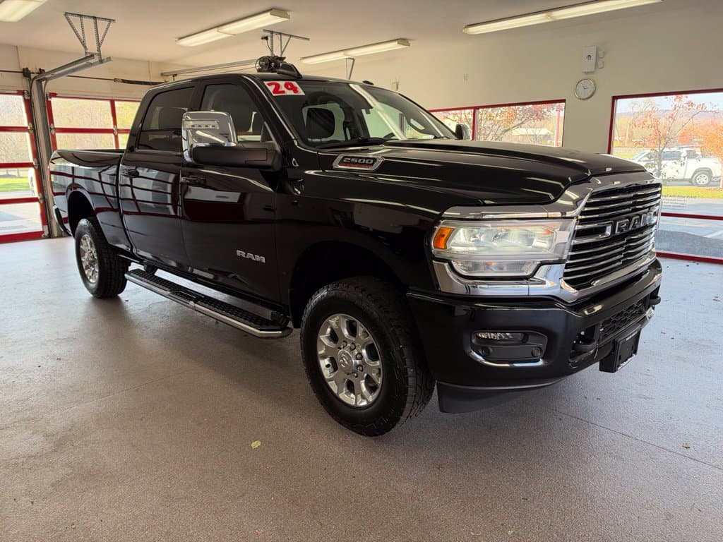2024 RAM 2500 Laramie — photo 1 of 32