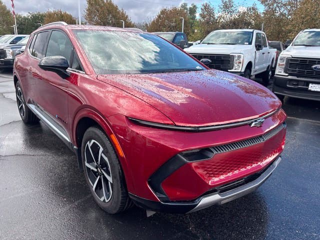 2024 Chevrolet Equinox EV LT — photo 1 of 10