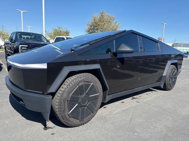 2024 Tesla Cybertruck Base — photo 1 of 10