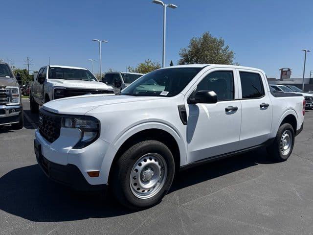 2025 Ford Maverick XL — photo 1 of 10